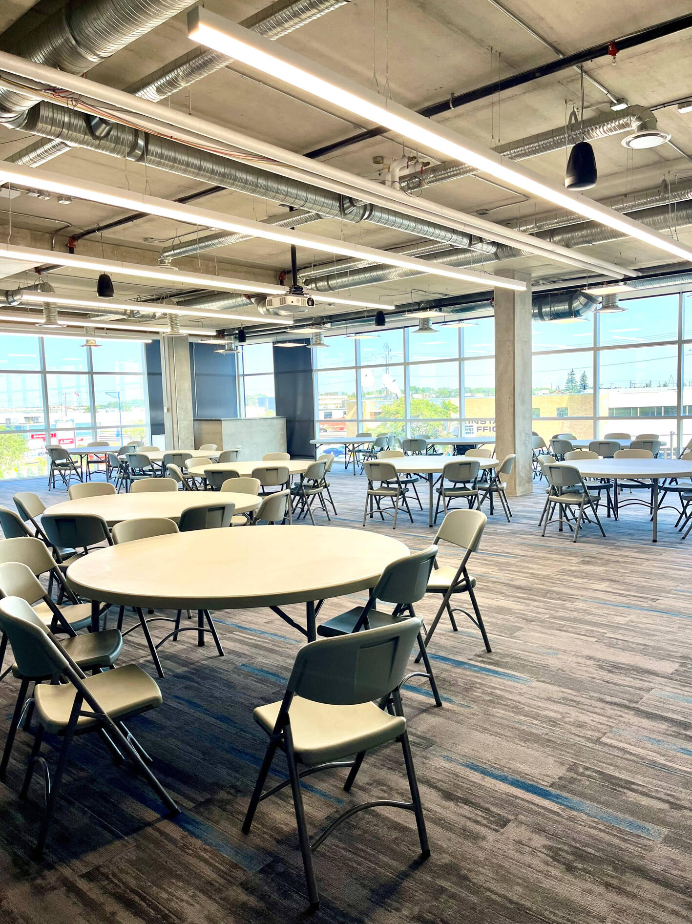 The Summit Room Premier space for any corporate events, luncheons, or social gatherings